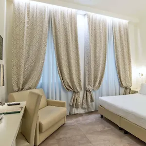 Accademia Hotel