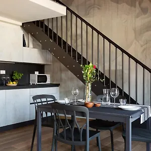  Apartment Florentia Art