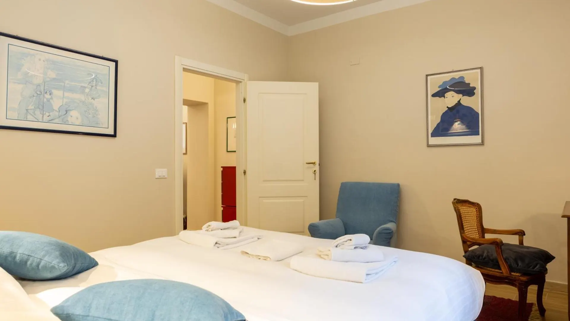 Sant'Ambrogio Elegant Apartment Florence Italy